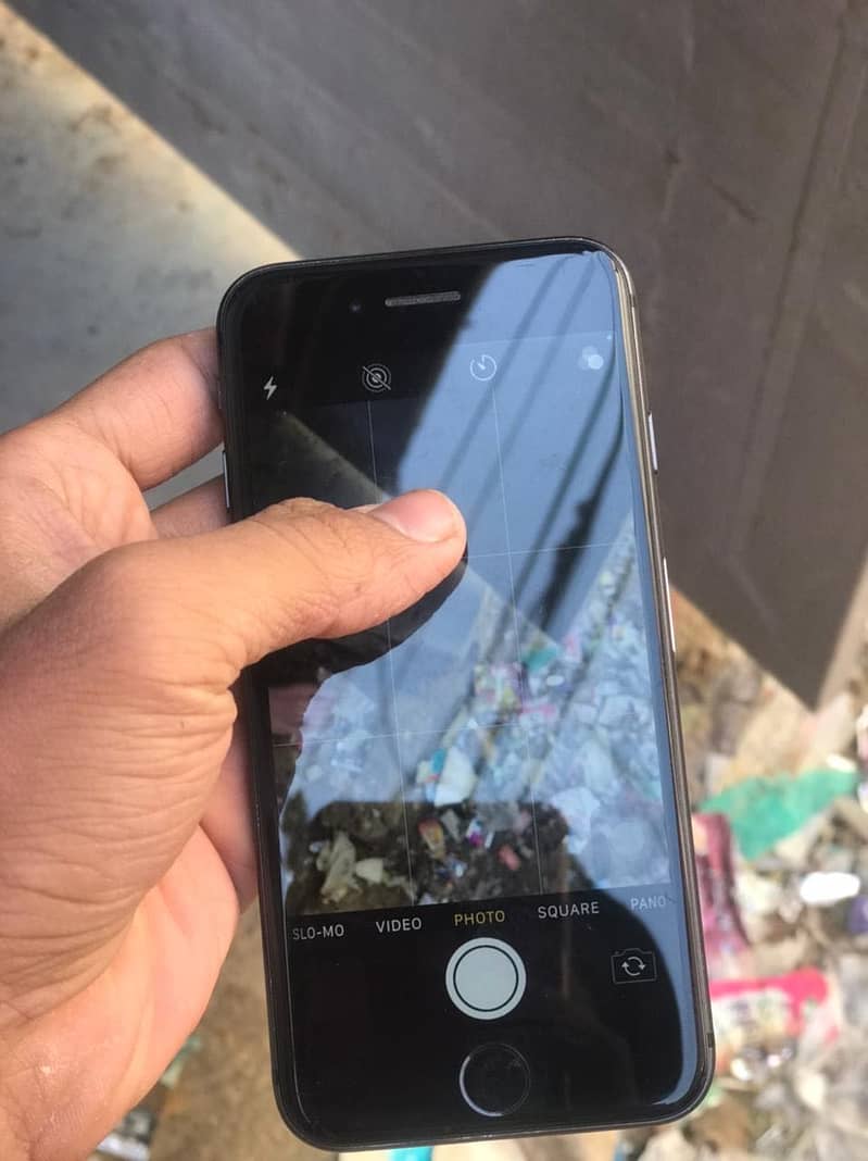 Apple iPhone 8 1