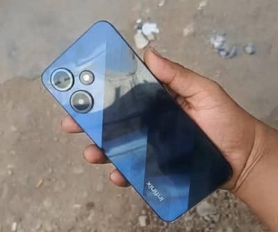 Infinix Hot 30 Play - 10/10 Condition - 6000 mAh Battery