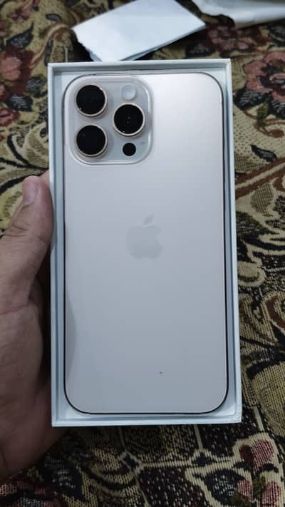 Apple iPhone 16 Pro Max 256gb Complete Box