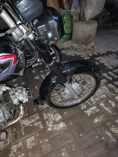  Super Power Motorcycle — 2015 Model    بہتر کنڈیشن، کاغذات