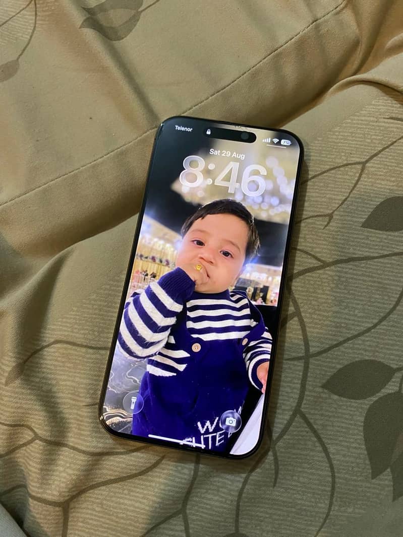 Apple iPhone 16 Pro Max 1