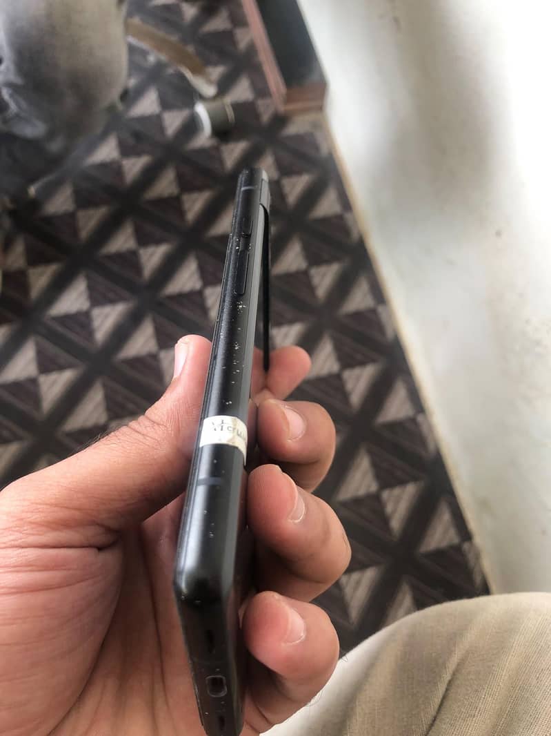 Google Pixel 6a 1