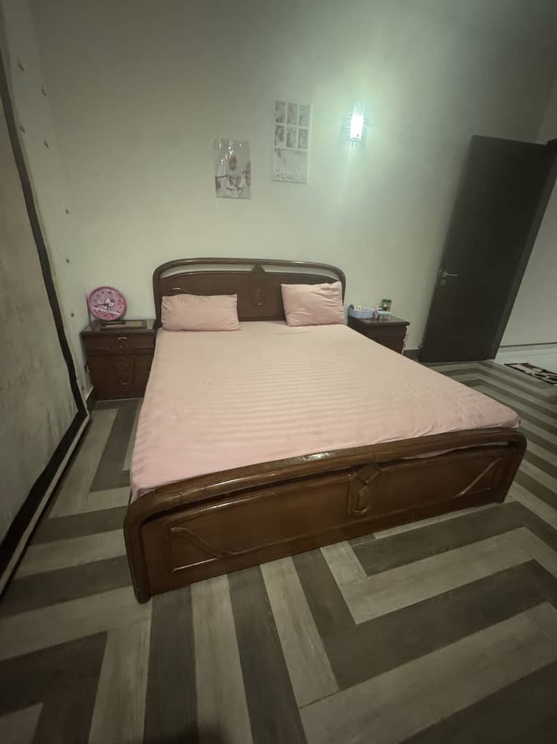 Bed side tables 9