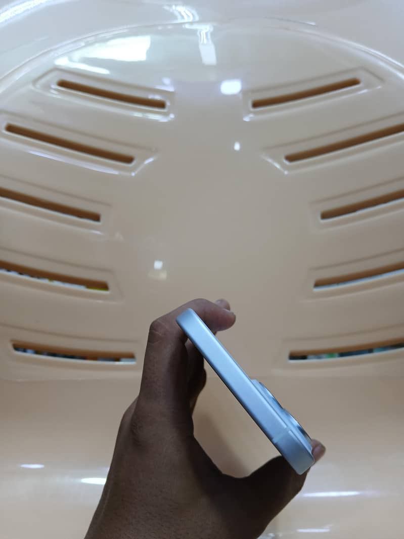 Apple iPhone 15 2