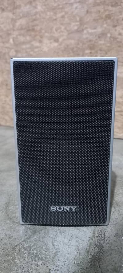 Sony speaker 5 piece