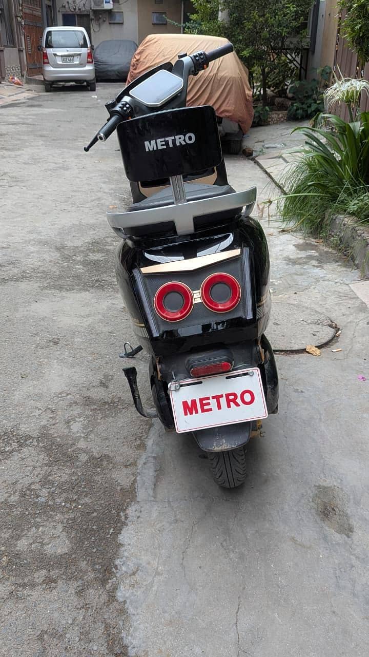 Metro M6 2