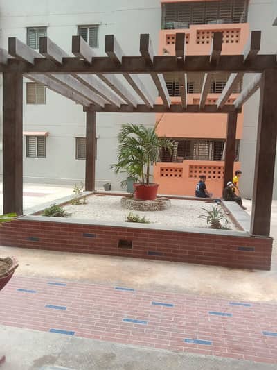 1700 Sqft 3 Bed DD Main Road Facing Flat For Sale in Grey Noor Tower Scheme 33 Karachi Builder Condition