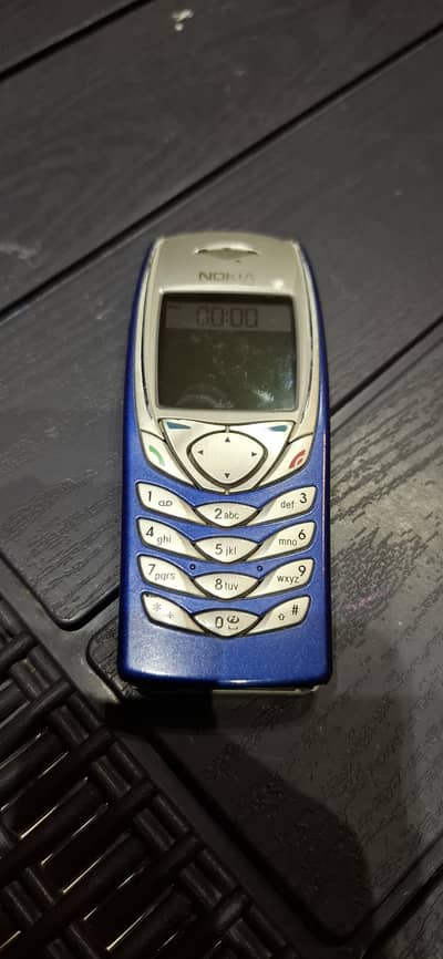 Nokia 6100