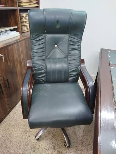 Table and Boss Chair Revolving