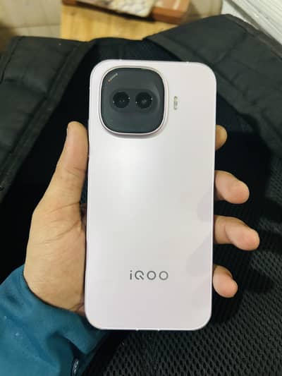 Vivo iQOO Z11 Turbo 12/256GB Non PTA 2.5 Months Sim time