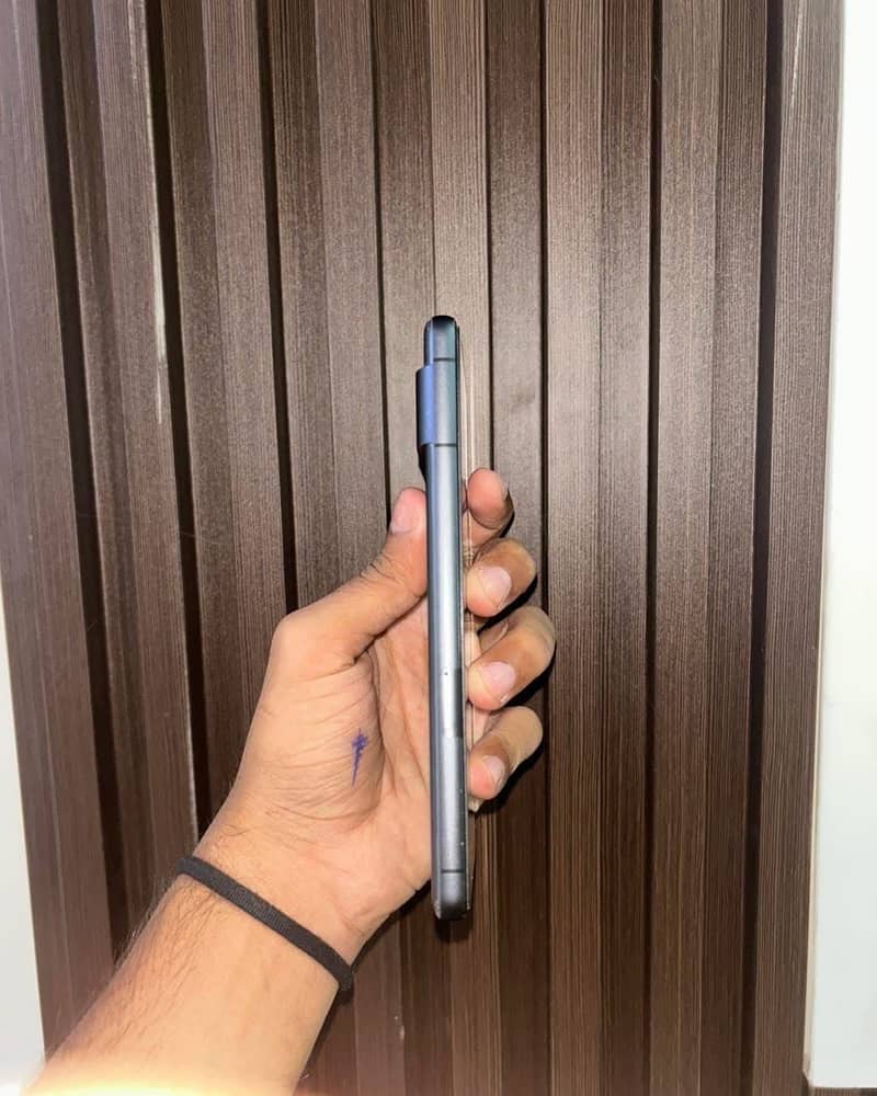 Google Pixel 7 5