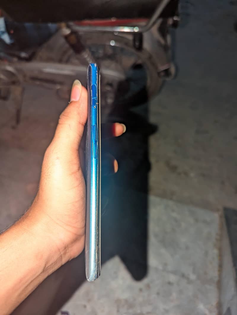 OPPO A54 5