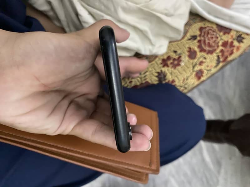 Apple iPhone XR 3