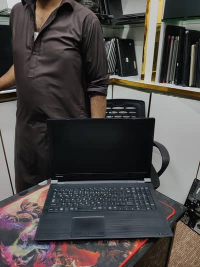 TOSHIBA LAPTOP