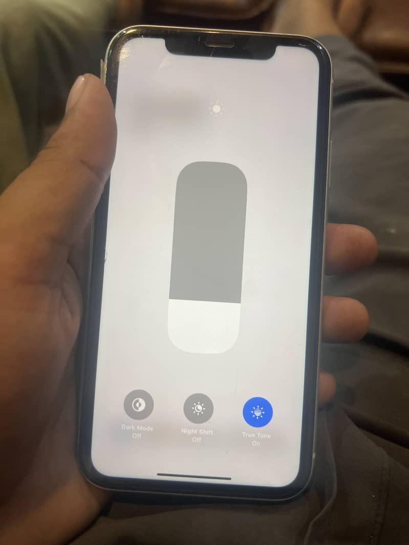 Apple iPhone XR 0