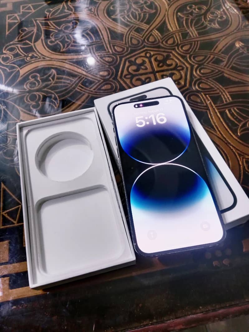 Apple iPhone 14 Pro Max 1