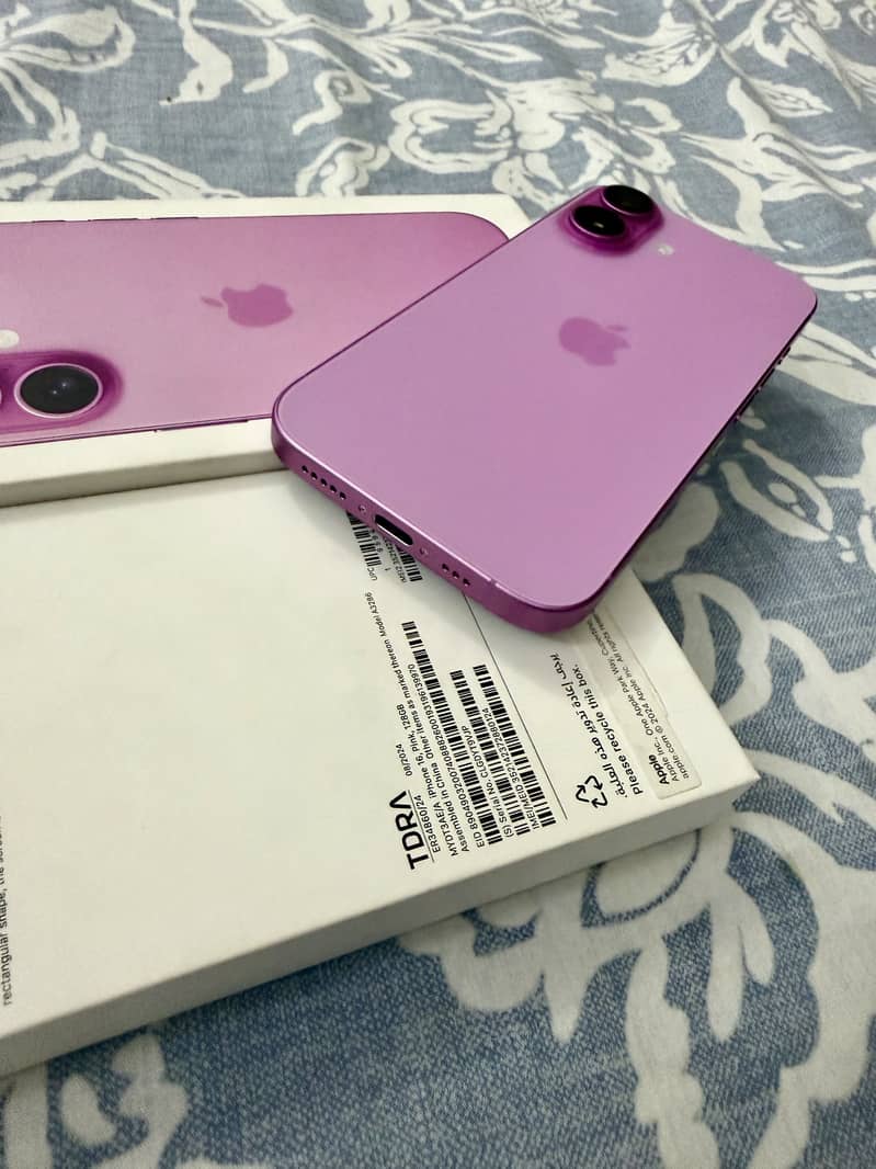 Apple iPhone 16 2