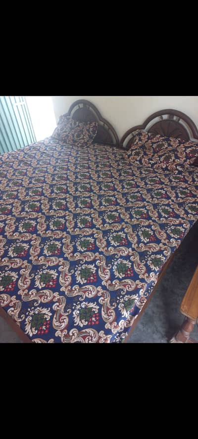 Bed single 03057798396.