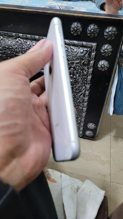 Apple iPhone XR
