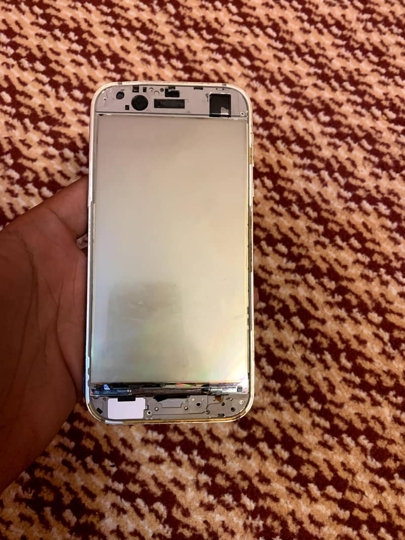 Sharp Aquos r1 0