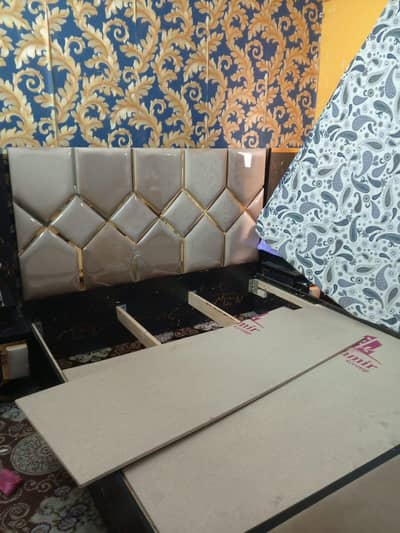 bed dressing with mattress