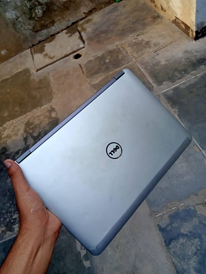 DELL LATITUDE E6440 0