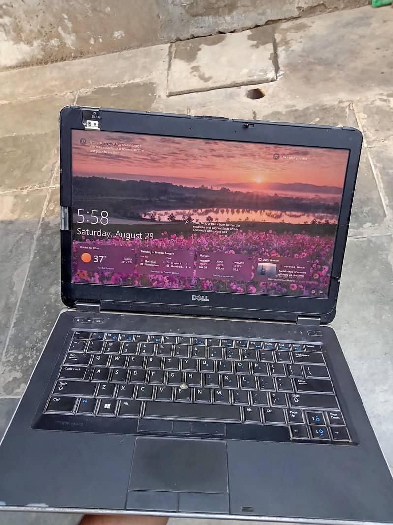 DELL LATITUDE E6440 1