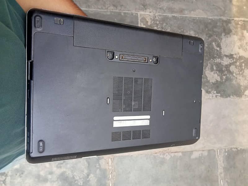 DELL LATITUDE E6440 4