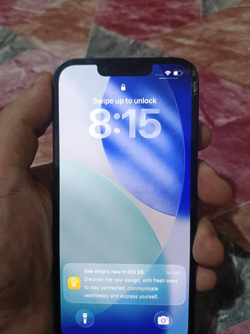 Apple iPhone 13 5