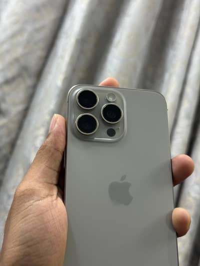 Apple iPhone 15 Pro Max