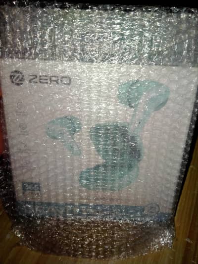 Zero Gravity Earbud New