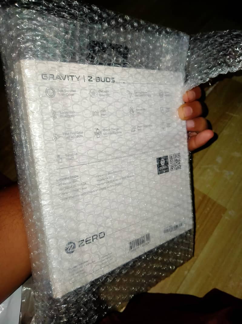 Zero Gravity Earbud New 1