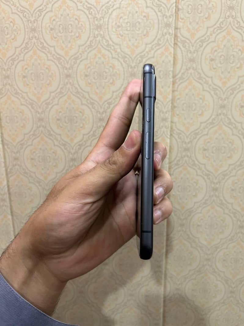 Google Pixel 8a 3