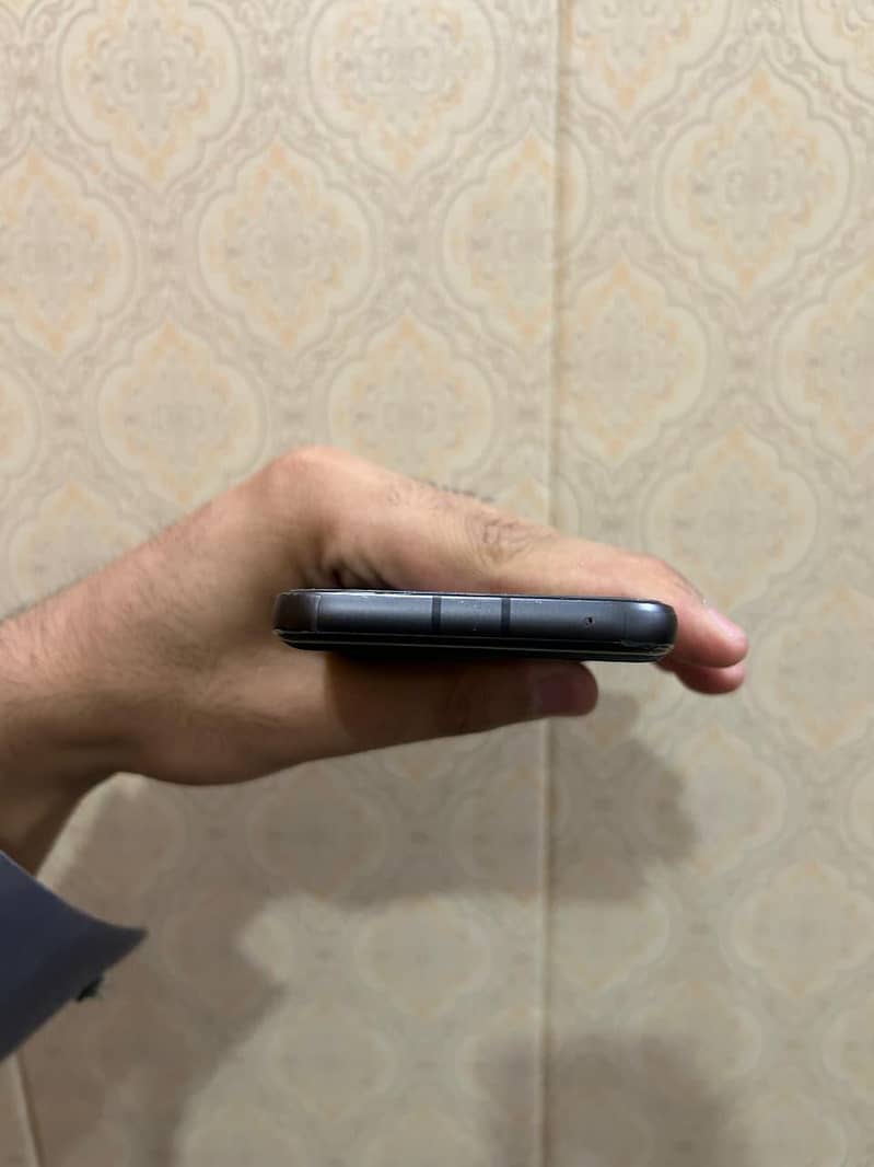 Google Pixel 8a 6