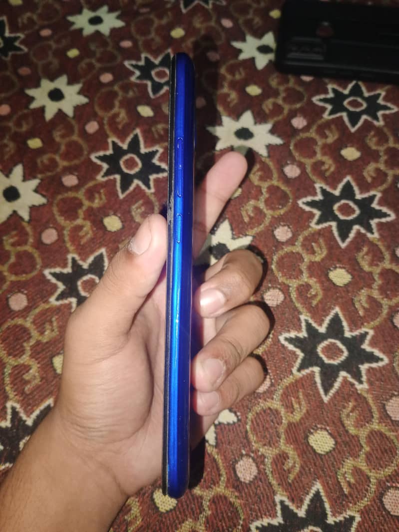 Tecno Spark 6 Go 3