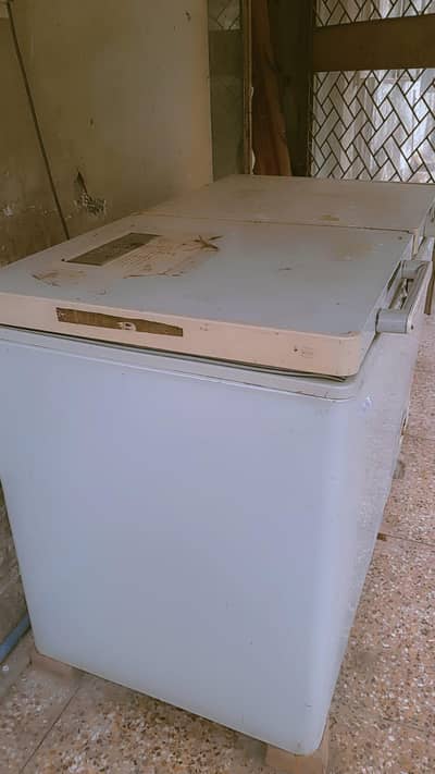Home Used Deep freezer urgent sale Good Condition