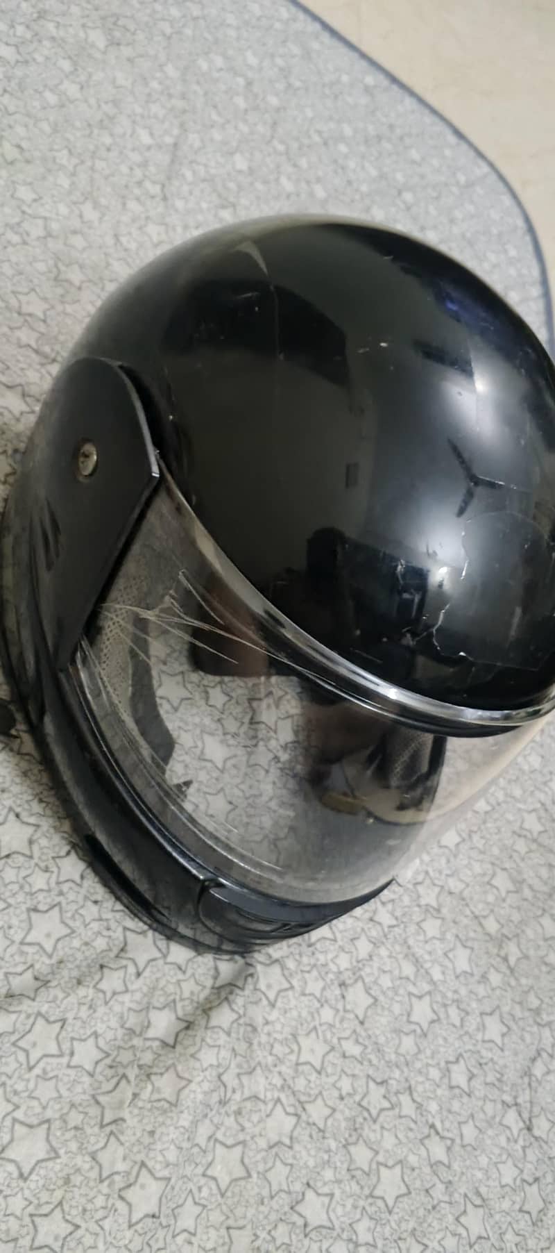 Helmet 0