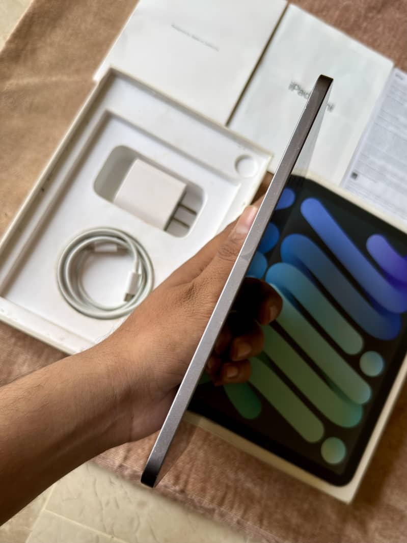 iPad Mini 6 Complete Box 4