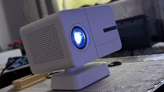 P50 Ultra Smart Android Projector - Android 13 - 1080p