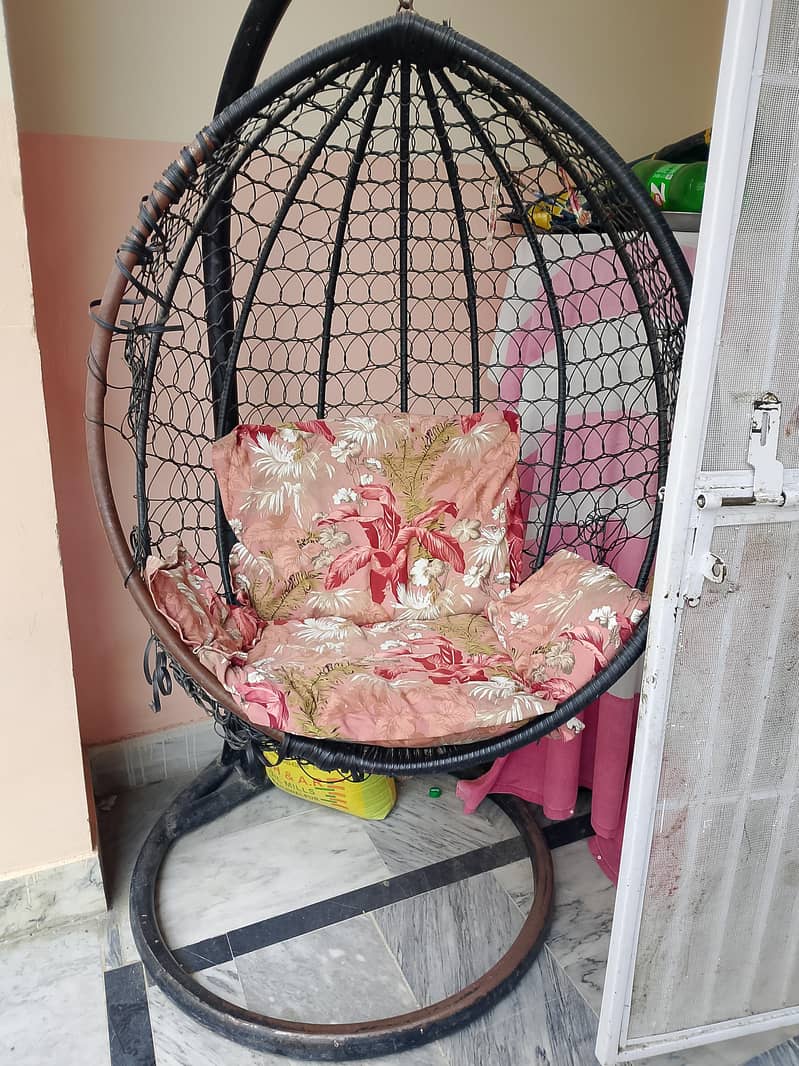 outdoor swing 0