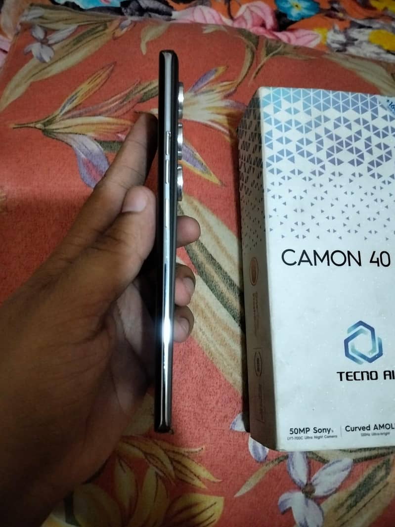 Tecno CAMON 40 Pro 5