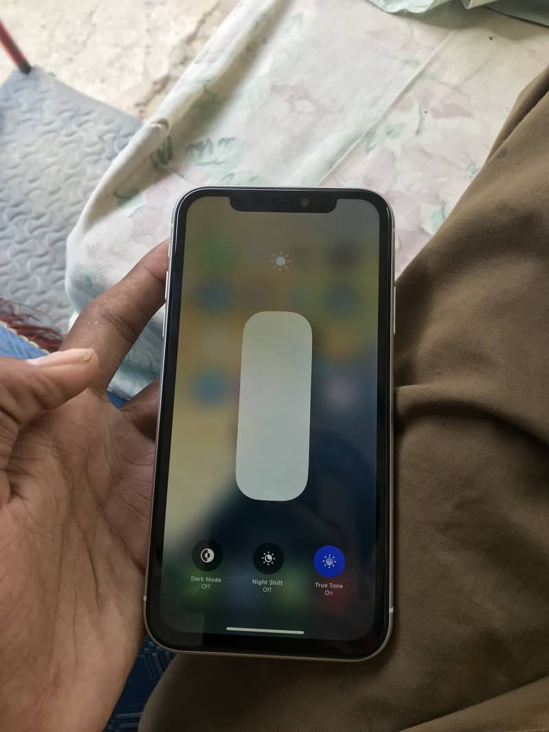 Apple iPhone 11 5