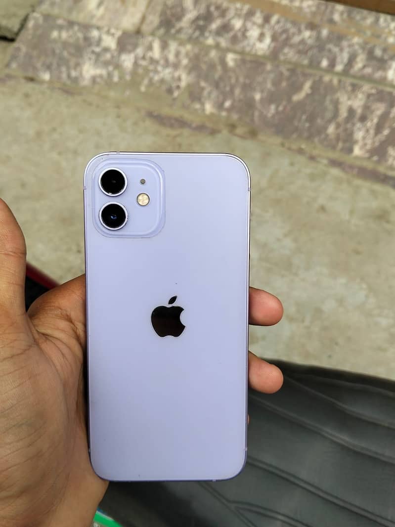 Apple iPhone 12 3