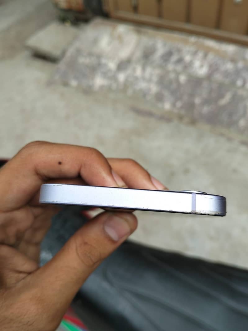 Apple iPhone 12 5