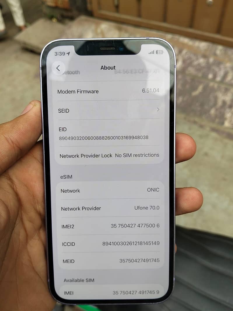 Apple iPhone 12 6