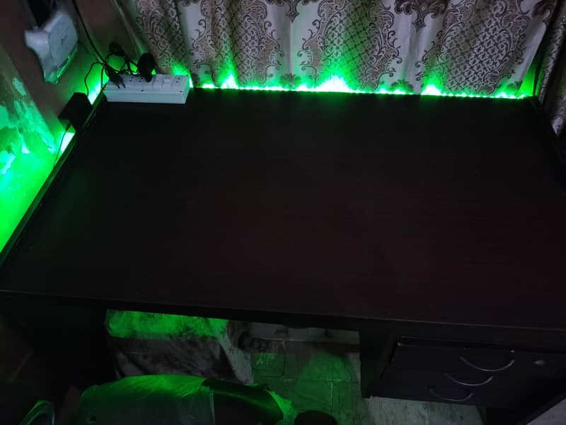 Office Computer Table With 3 Door 4