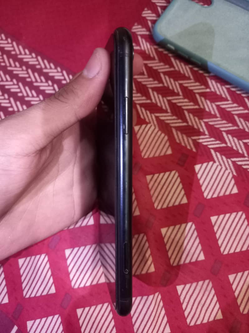 Apple iPhone XR 2