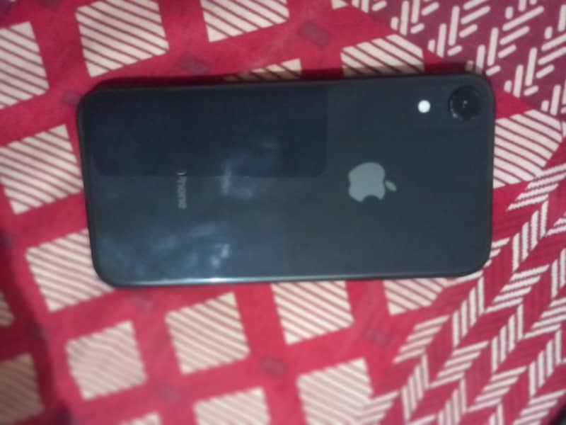 Apple iPhone XR 4
