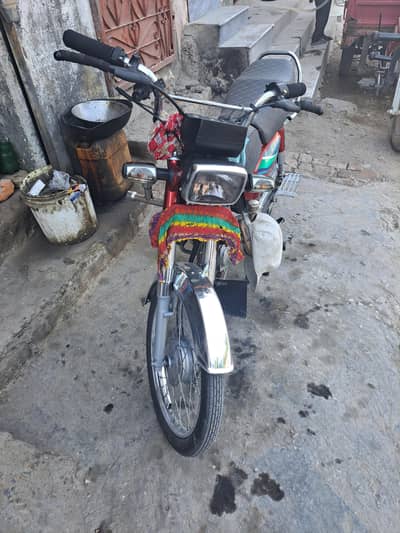Good condition all documents clear 03335125782