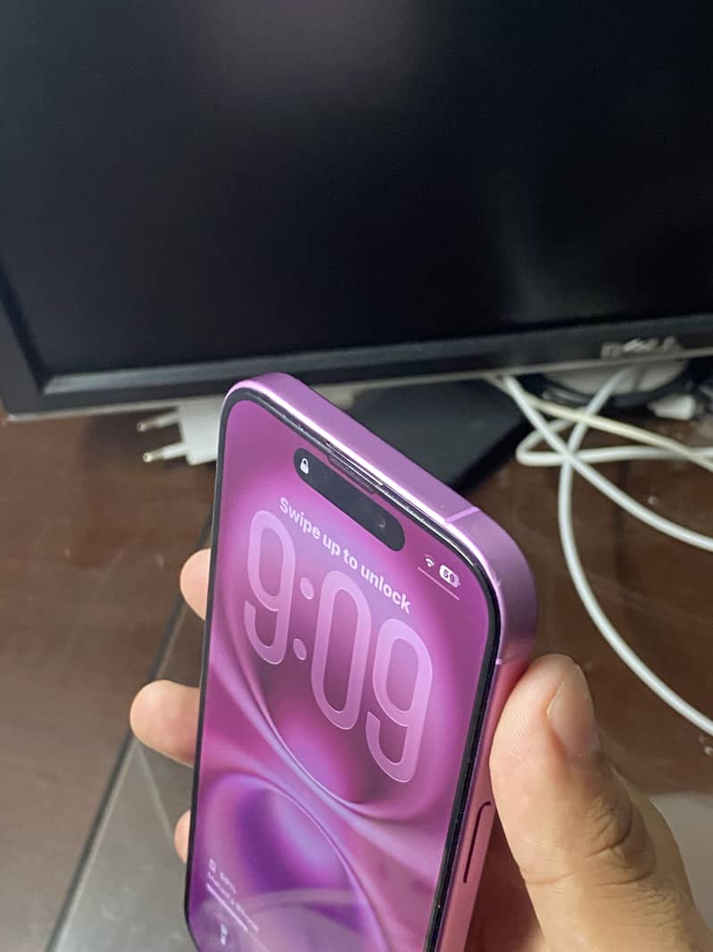 Apple iPhone 16 1